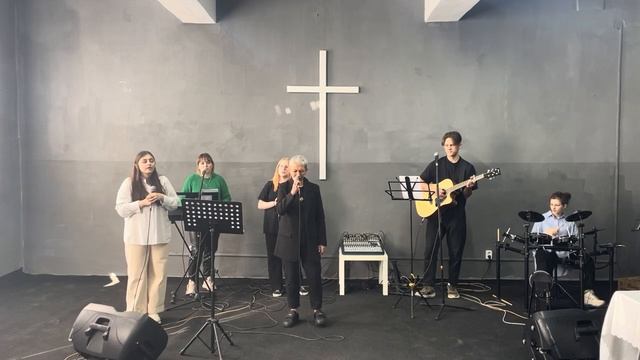 «Молитвенная гора» проповедует пастор Андрей Корытов