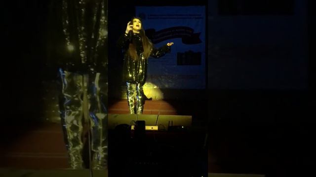 Жийдеш Идирисова и студенты университета им.И.Арабаева. ПОЁТ ВЕСЬ ЗАЛ «ӨМҮР»😱 смотреть онлайн