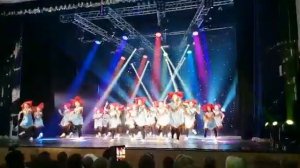Шоу-балет Аллы Духовой "Тодес" (Ростов-на-Дону). Танец "Куклы" (5 группа)