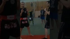 Как пробить лоу-кик и не повредить ногу