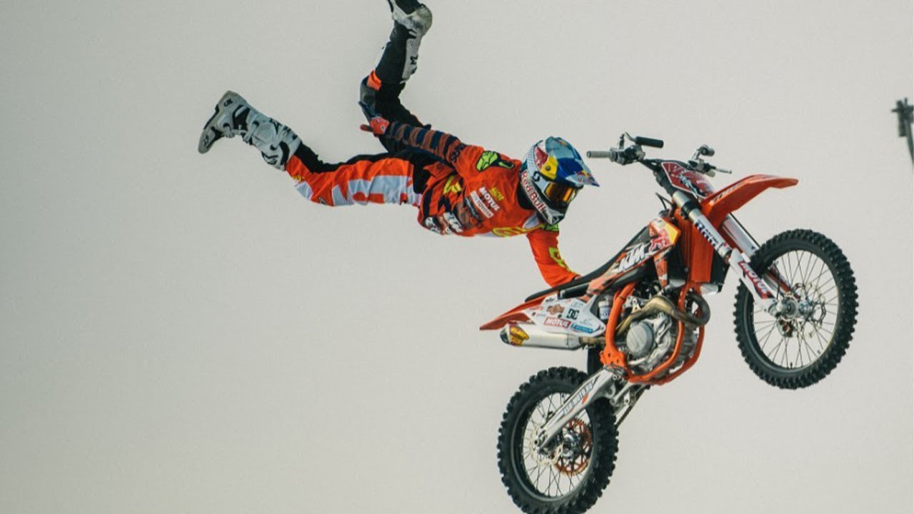 Мотофристайл «Команда FMX 13» День города // г.Красноярск смотреть онлайн