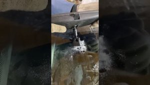 Как приклеит крепление зеркало на космофен