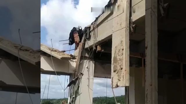 На днях российская "Герань" прилетела в горсовет города Семеновка Черниговской области !!!