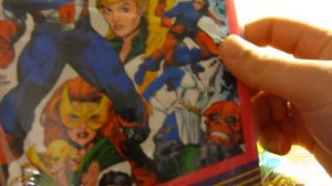 Распаковка комиксов Marvel.