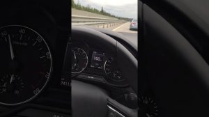 Шкода Октавия 1.8 турбо.  Новая Рига. Не спеша едем .