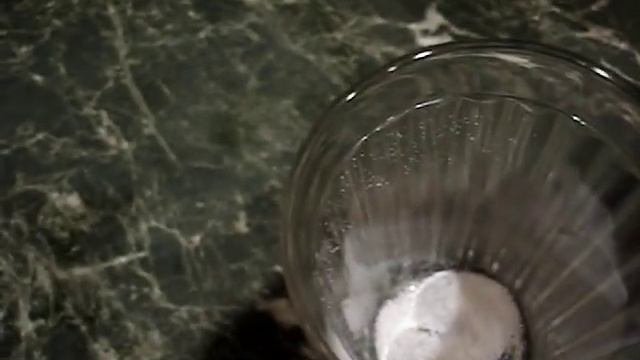 Домашние хлопоты.Бочковые помидоры в банке, простой и быстрый рецепт .