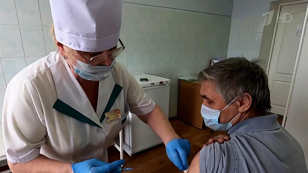 Глава Роспотребнадзора Анна Попова сообщила о результатах изучения новых вариантов коронавируса