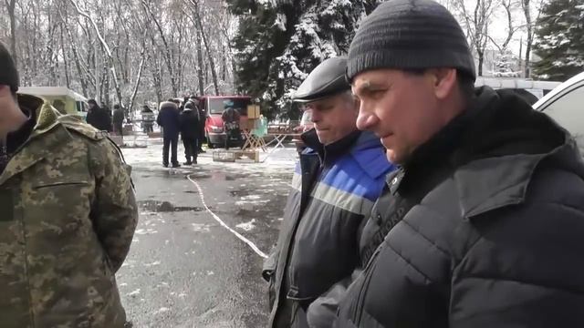 Выставка ,ярмарка голубей и декоративных птиц в г  Днепропетровске  06 03  2021 г