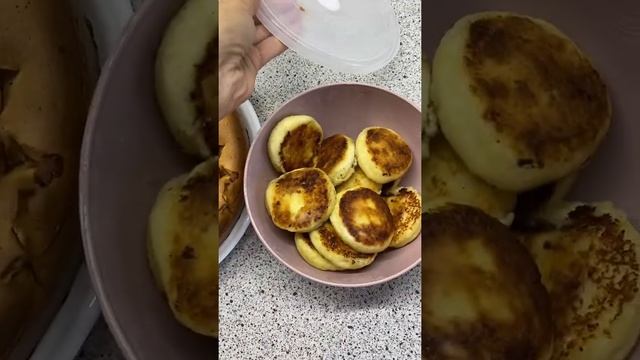 Домашняя Выпечка – шарлотка с яблоками и сырники пышные￼ смотреть онлайн