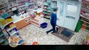 Красноярец открыл стрельбу из травмата в магазине