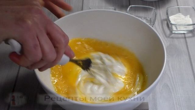 Заливной пирог с луком и грибами. Рецепт теста на сметане. Просто и вкусно!