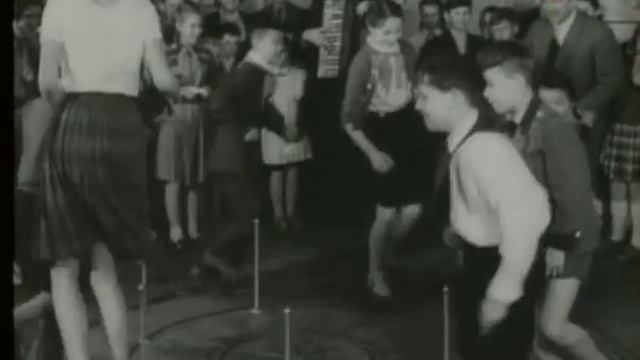 Жил на свете Маршак Самуил... смотреть онлайн