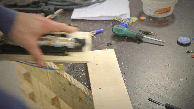 Дешево и сердито!  Синхронизация пуска пылесоса и инструмента DIY