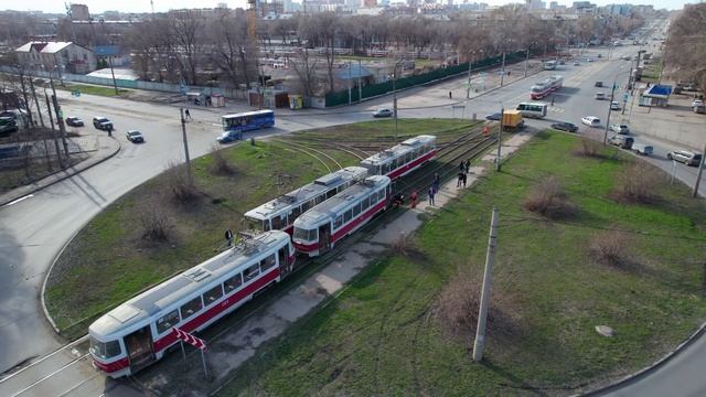 Трамвай отказали тормоза нижний. Авария трамваев в Самаре на 22 Партсъезда. Трамвай Самара 22 ДТП. Улица Фрунзе. Самара с трамваем.