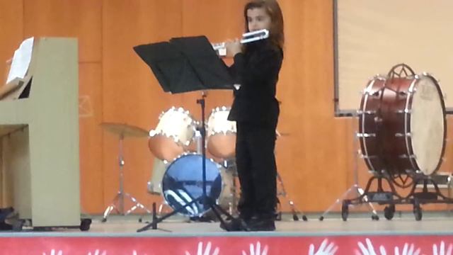 Noel Lehar (7 Jahre ),Solo Querflöte mit Klavier (Vanhal und Popp) смотреть онлайн