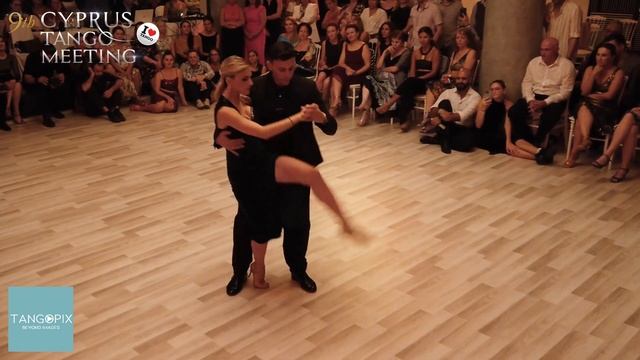 George Nikou & Katerina Hatzipanteli dance Orquesta Misteriosa - E.G.B. Una noche en la Milonga смотреть онлайн
