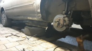 Замена переднего сальника коленвала и замена стоек на Nissan Sanny