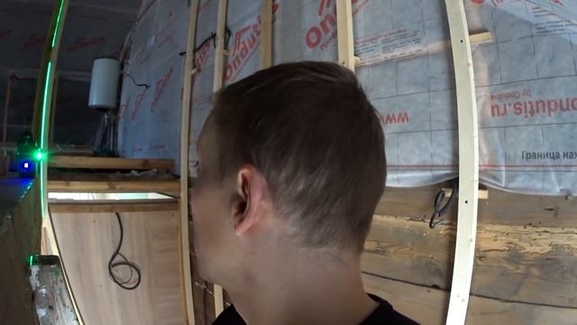 VLOG: ДЕЛАЮ СТЕНУ ВОЗЛЕ ЛЕСТНИЦЫ  ремонт дома