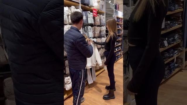 сделал подарок просто так смотреть онлайн