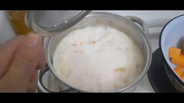 Хэллоуинская Папина каша У нас кто то бегает в подгузниках ! смотреть онлайн