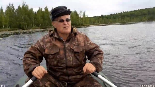 421. Рыбалка на окуня, катаемся на лодке. Оз. Водопойное. 29.07.2019. ЗоЛиКс смотреть онлайн