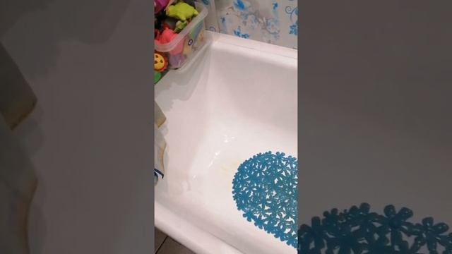 1 год и 3 месяца после реставрации ванны наливным Акрилом Stacril Ecolor смотреть онлайн