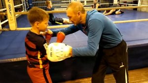 Уклон внутрь и удар 'ножик'