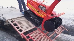 Погрузка снегоуборочной машины Honda S100A