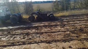 Постройка плотины. Работа скрепера.