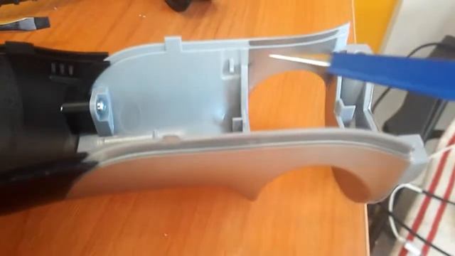 Разбор блендера Philips HR 1676/90 смотреть онлайн