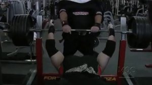 Stan Efferding and Ryan Kennelly Benching Together