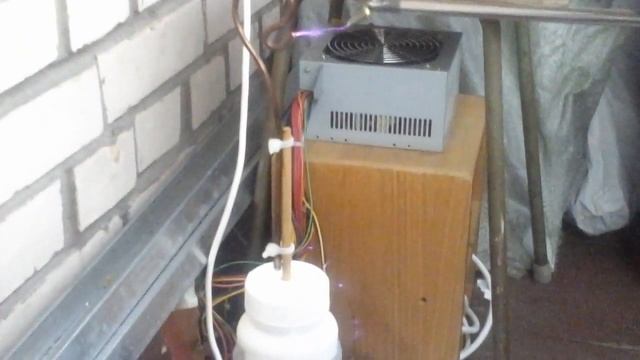 Тесла качер на американском npn транзисторе E13007-2. Схема смотреть онлайн