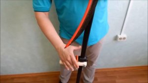 Коса складная с металлической ручкой. Длина лезвия 70 см