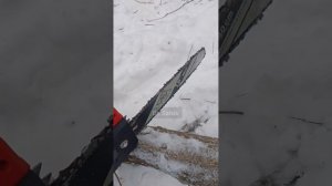 Цепная электрическая пила DDE CSE230 16" 792-797 для пиления досок, бруса, обрезки веток и сучьев