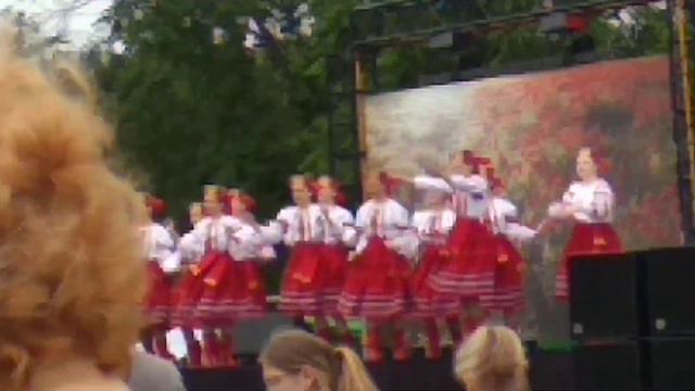 Да,да Я знаю что конечно слова немного плохо слышно но всё же можно что то услышать есл прислушатс смотреть онлайн