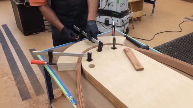 How To Clamp Lamination For A Quilt Rack - WOOD magazine смотреть онлайн