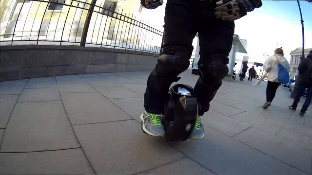 Первый выезд на моноколесе в Москву смотреть онлайн