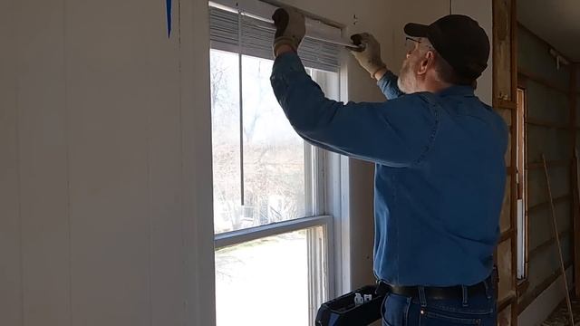 Gutting Rooms in the Southern Hotel | Engels Coach Shop смотреть онлайн