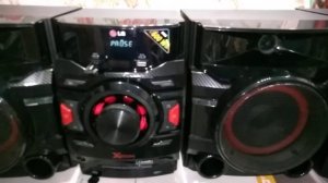 Музыкальный центр LG CM4545