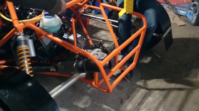 Первый пуск двигателя Hayabusa на багги смотреть онлайн