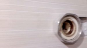 Как обойти трубу плиткой