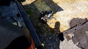 NISSAN TERRANO 1UZ TURBO, ОБОДРАЛ ВСЮ ШУМКУ. ПОЛ ПОД ЗАДНИМ РЯДОМ СГНИЛ.