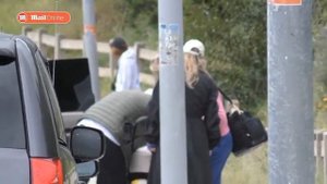 Роберт Паттинсон и Сьюки Уотерхаус в роли родителей впервые замечены на прогулке со своим первенцем