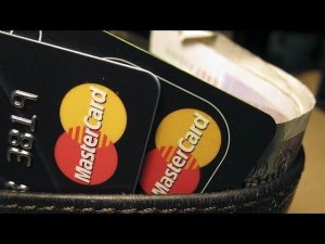 Госдума требует компенсацию от Visa и MasterCard