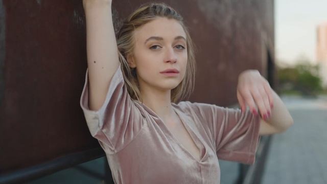 Video Portrait  Canon R6 | Sigma 35mm f1.4 | 4k 60fps | 10-bit | C-Log | Slow Motion Video смотреть онлайн