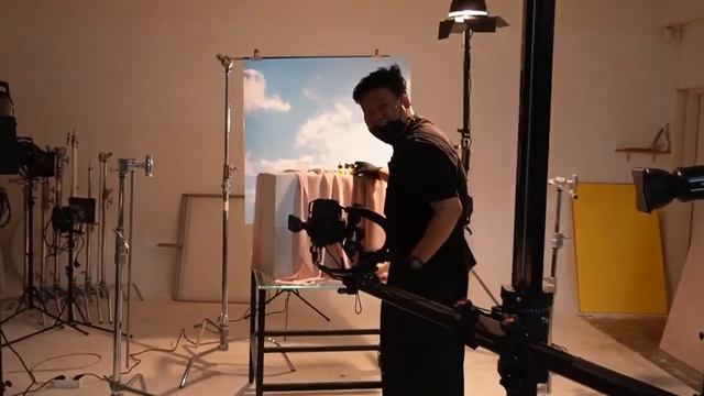 КАК ДЕЛАЮТ КОРЕЙСКУЮ КОСМЕТИКУ? смотреть онлайн