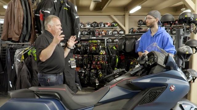 Show d'boucane: Printemps 2023 Ép02 - RM Motosport: Goldwing смотреть онлайн