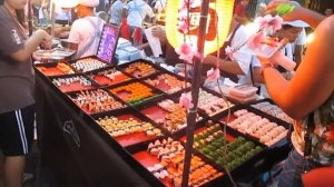 Воскресный рынок в Пхукет тауне.