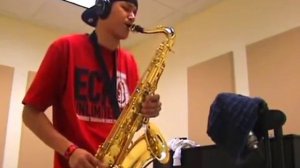 Классная игра на саксофоне