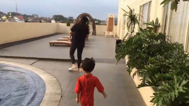 MENGINTIP HOTEL DIPUSAT KOTA MALANG (HOTEL ATRIA MALANG) смотреть онлайн